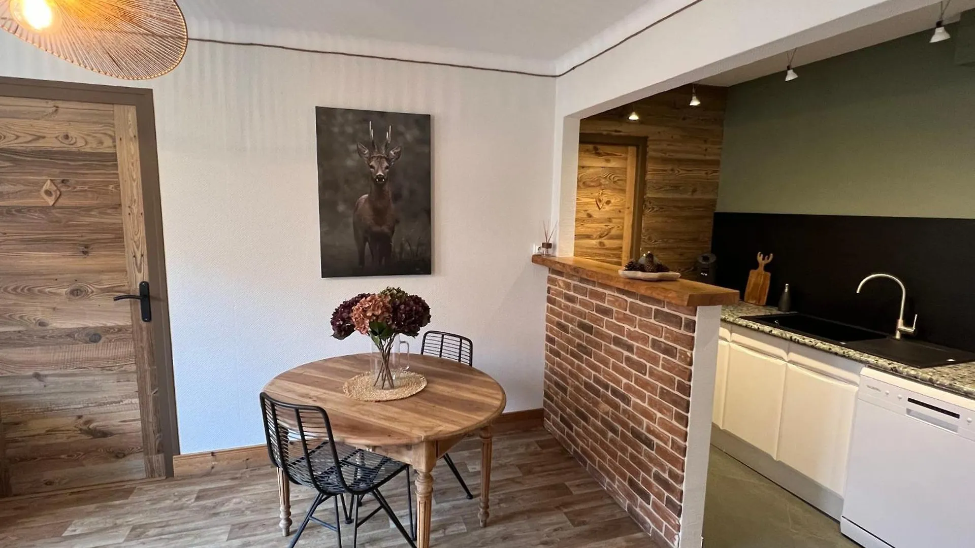 La Dorbluche Duplex Apartment 10-11 Person Longefoy France