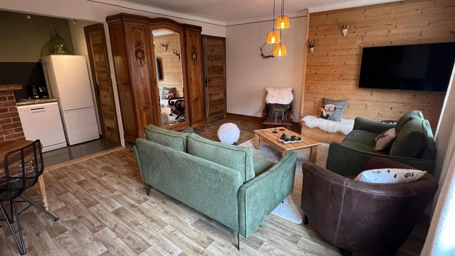 La Dorbluche Duplex Apartment 10-11 Person Longefoy