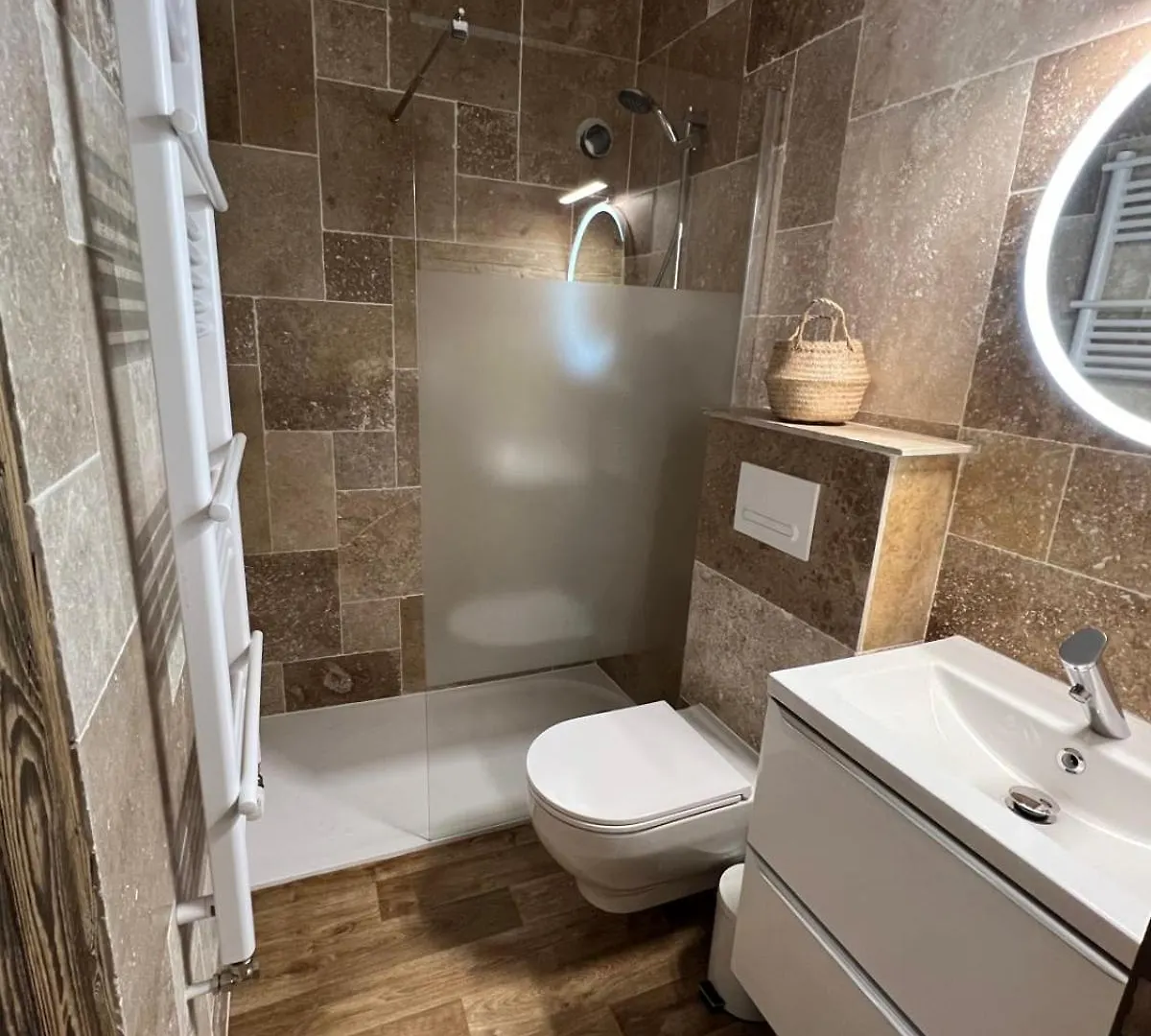 La Dorbluche Duplex Apartment 10-11 Person Longefoy